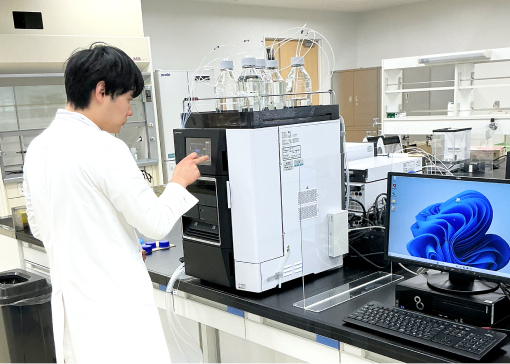 環境中の有害物質を分析機器を使って検出してみよう！