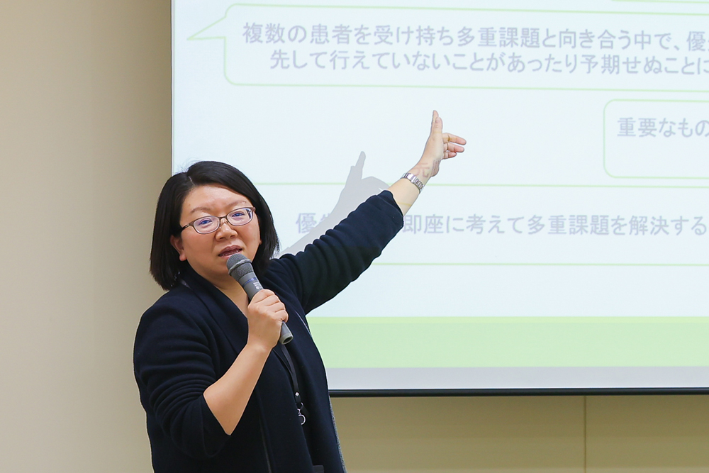 清水佐知子教授
