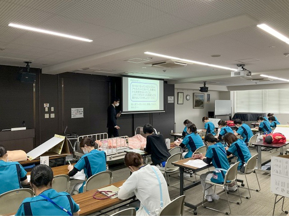 明和病院看護部との新人期にある看護師の卒後教育