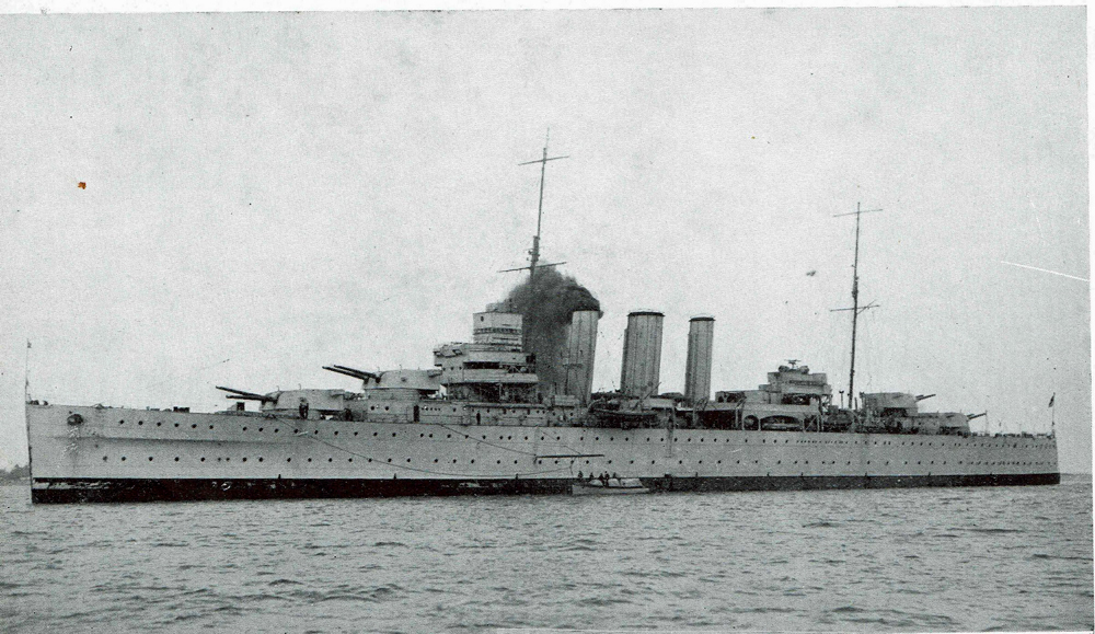 イギリス重巡洋艦「コーンウォール」（CORNWALL）