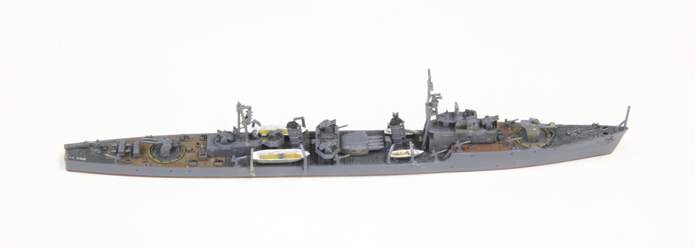 「櫻」など戦時量産の「松型駆逐艦」の一隻である「橘」の模型です。