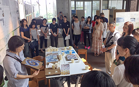 武庫川女子大学のオープンキャンパスでの学科企画プログラム